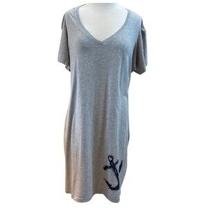 V Neck 24 Hour Dress Anchor Design in a soft gray.